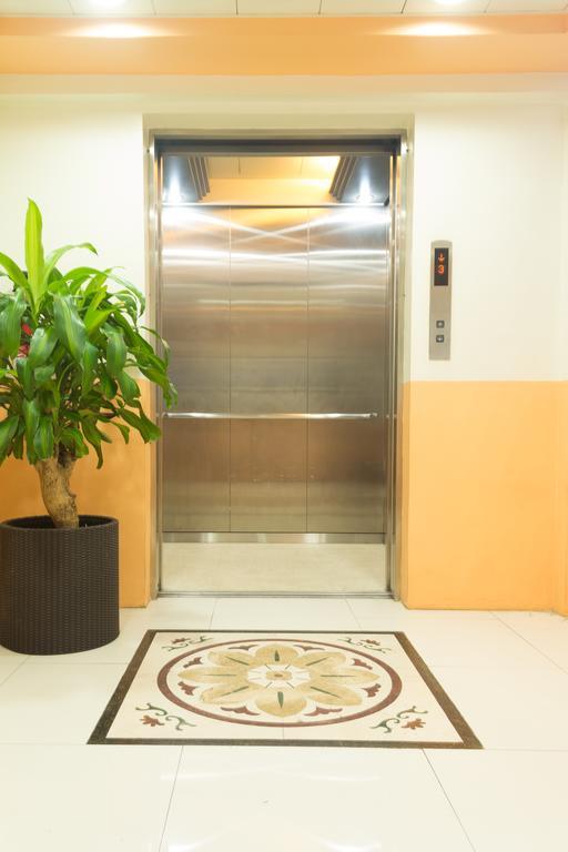 City Center Hotel Багио Экстерьер фото