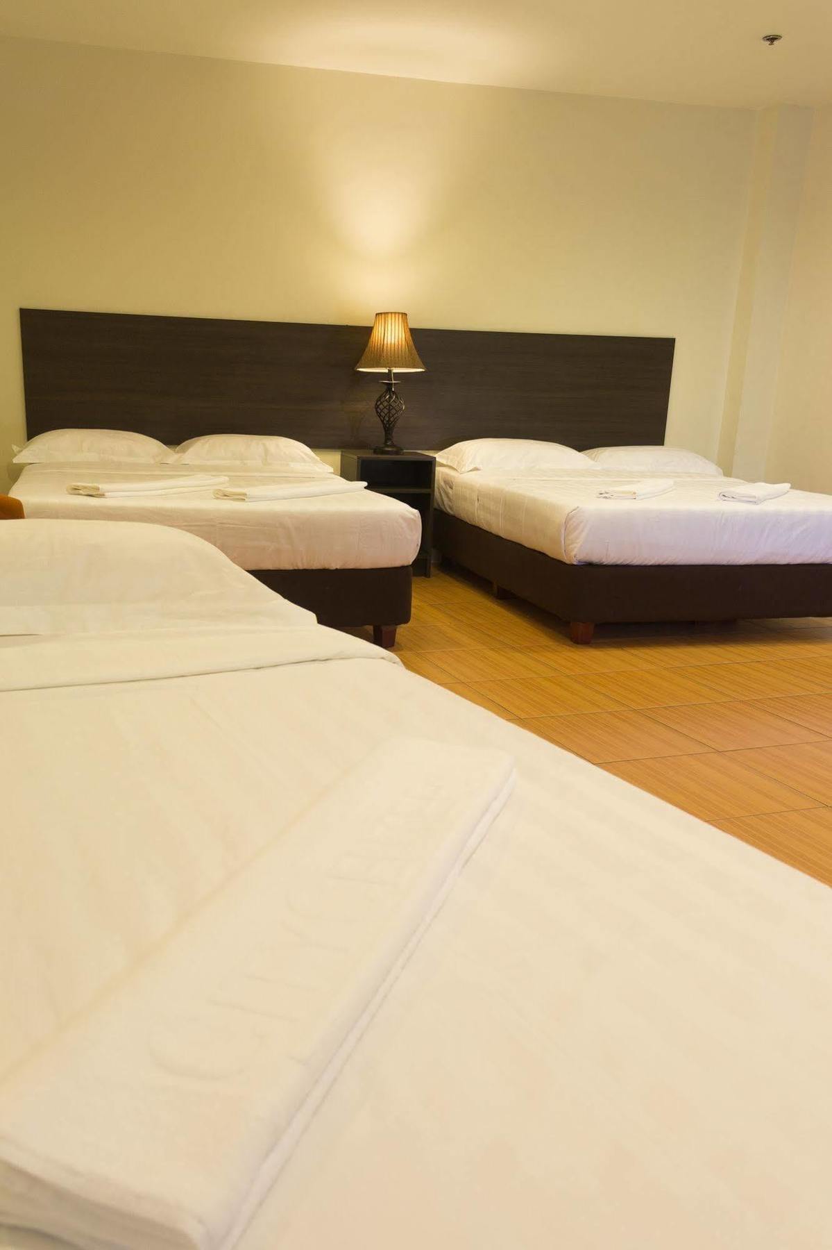 City Center Hotel Багио Экстерьер фото
