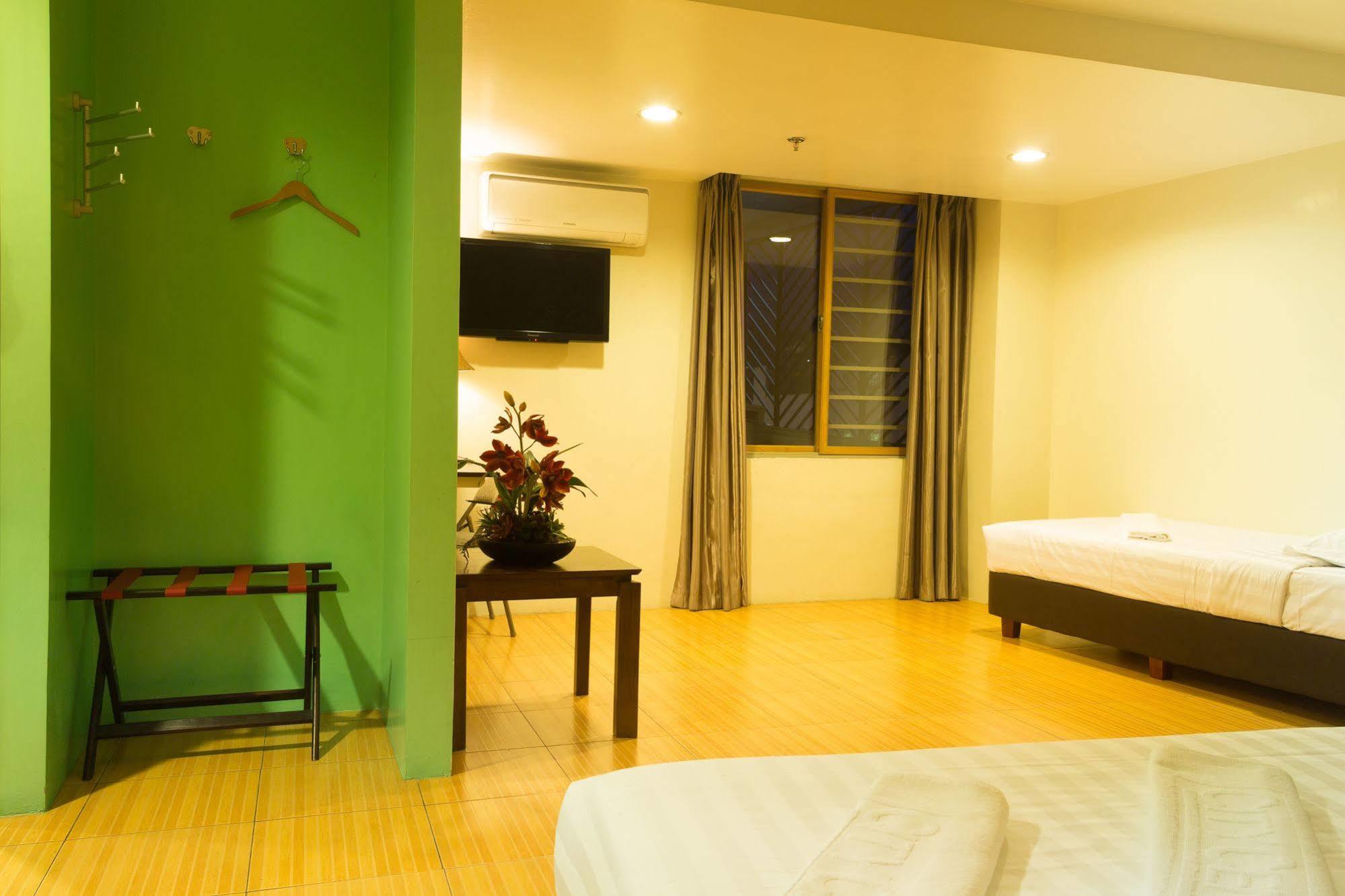 City Center Hotel Багио Экстерьер фото