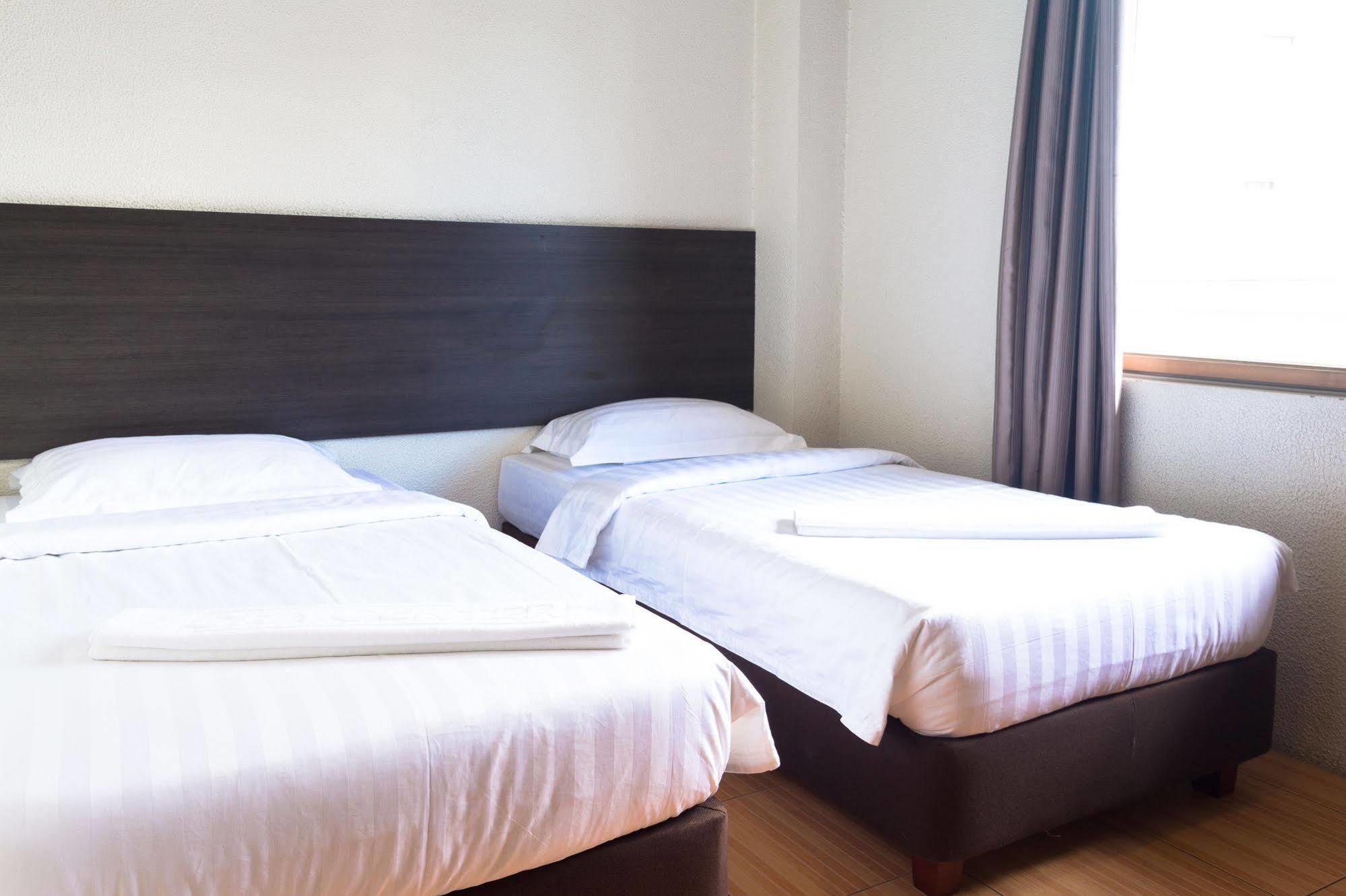 City Center Hotel Багио Экстерьер фото